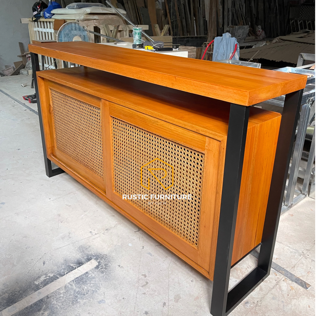 ISABEL SOLIHIYA BUFFET TABLE