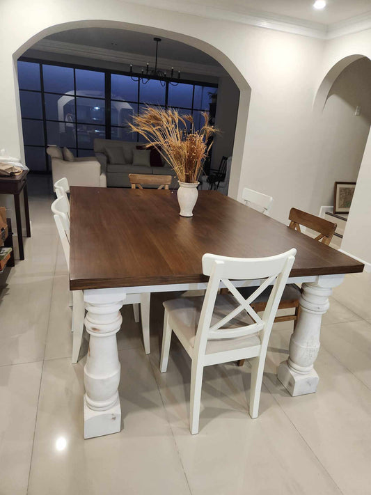 AMELIA FARMHOUSE-STYLE DINING TABLE